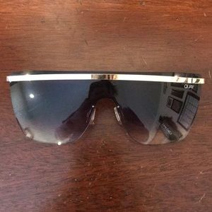 QUAY Get Right Sunglasses Gold
